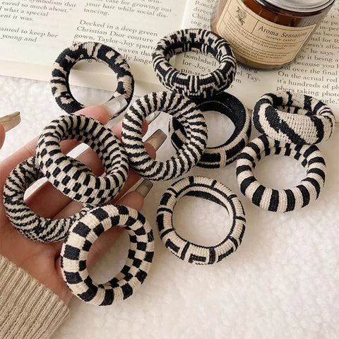 5pcs simple and versatile high-stretch black and white checkered traceless hair ring