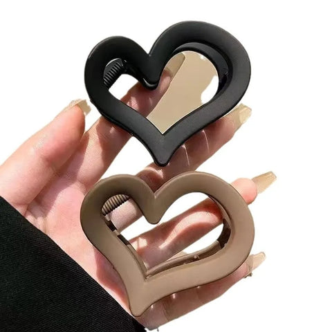 Women's autumn and winter temperament, back of the head clip, headband accessories, heart-shaped frosted hair clip