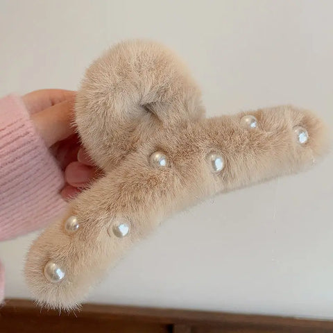 Cute pearl plush grab clip back of head autumn and winter hair accessories hairpin sweet hair grab