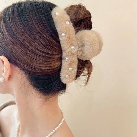 Cute pearl plush grab clip back of head autumn and winter hair accessories hairpin sweet hair grab