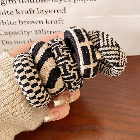 5pcs simple and versatile high-stretch black and white checkered traceless hair ring