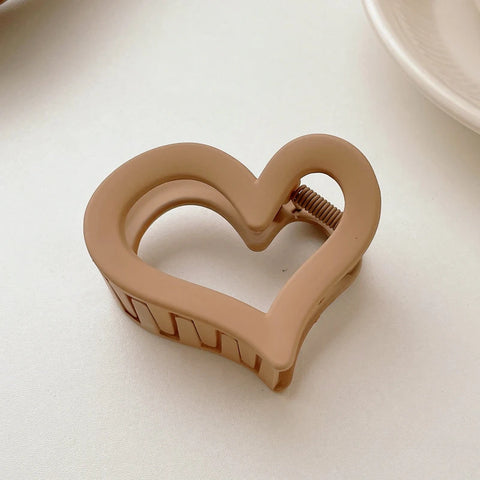 Women's autumn and winter temperament, back of the head clip, headband accessories, heart-shaped frosted hair clip