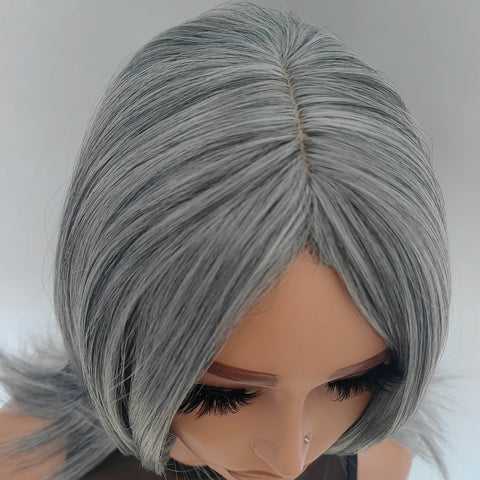 Silvery Gray Ombre Layered Wigs with Curtain Bangs for Women Synthetic Short Light Grey Wig Layered Gray Wavy Bob Wig Highlight